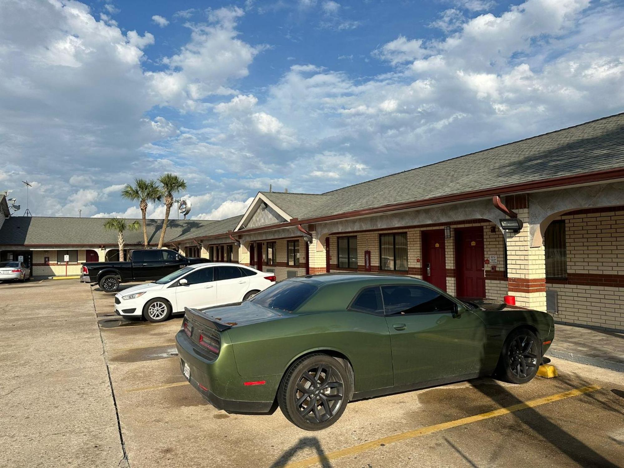 Palace Inn I-45 & Bellfort Хьюстон Экстерьер фото