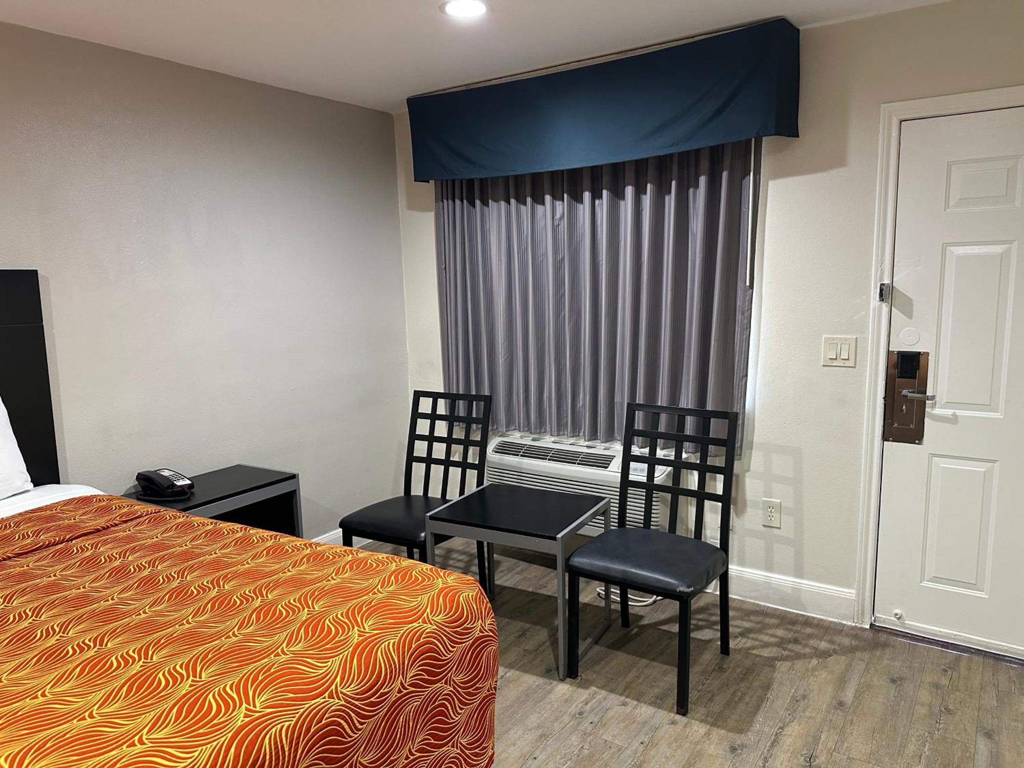 Palace Inn I-45 & Bellfort Хьюстон Экстерьер фото