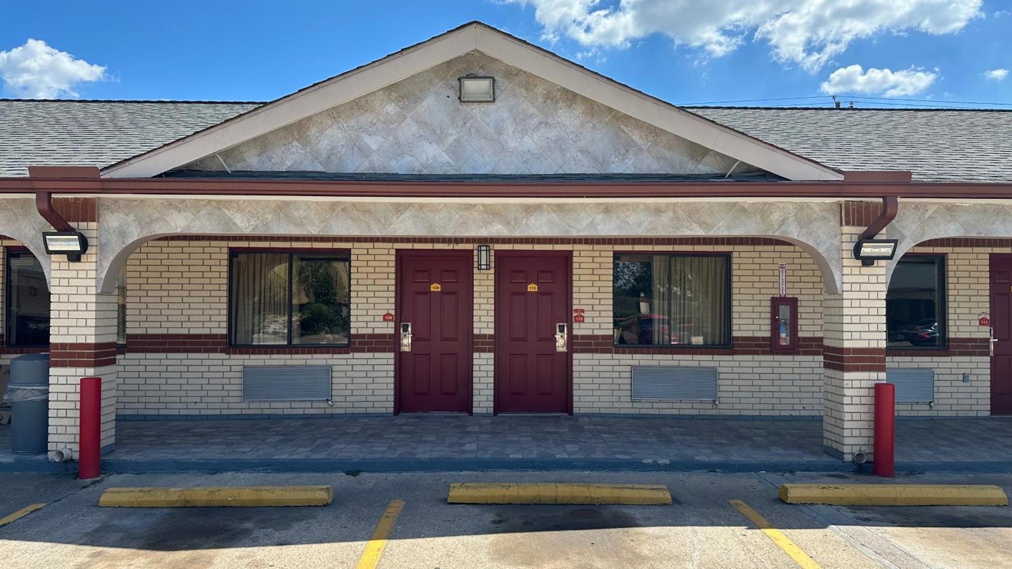 Palace Inn I-45 & Bellfort Хьюстон Экстерьер фото